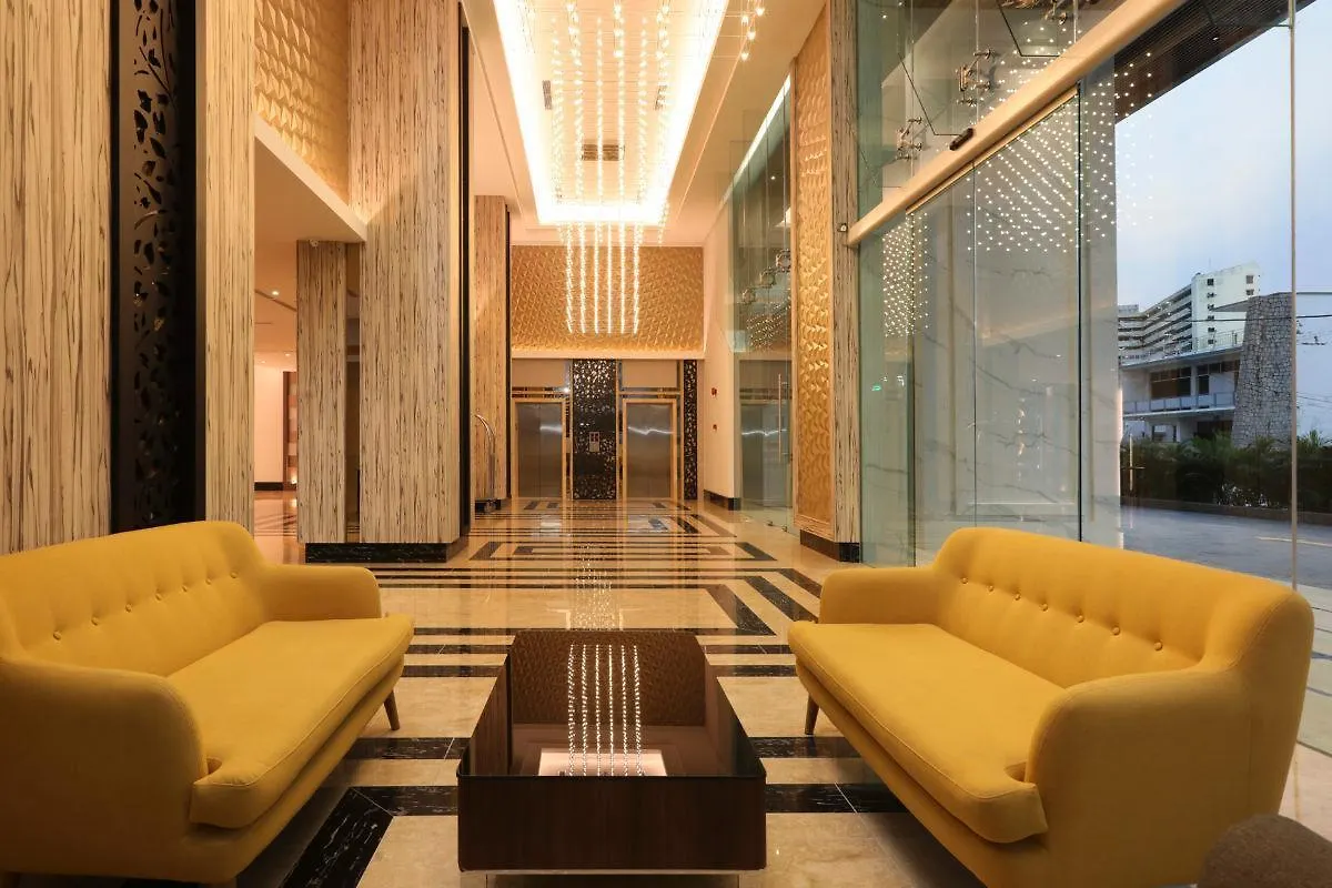 Hompton Hotel By The Beach George Town