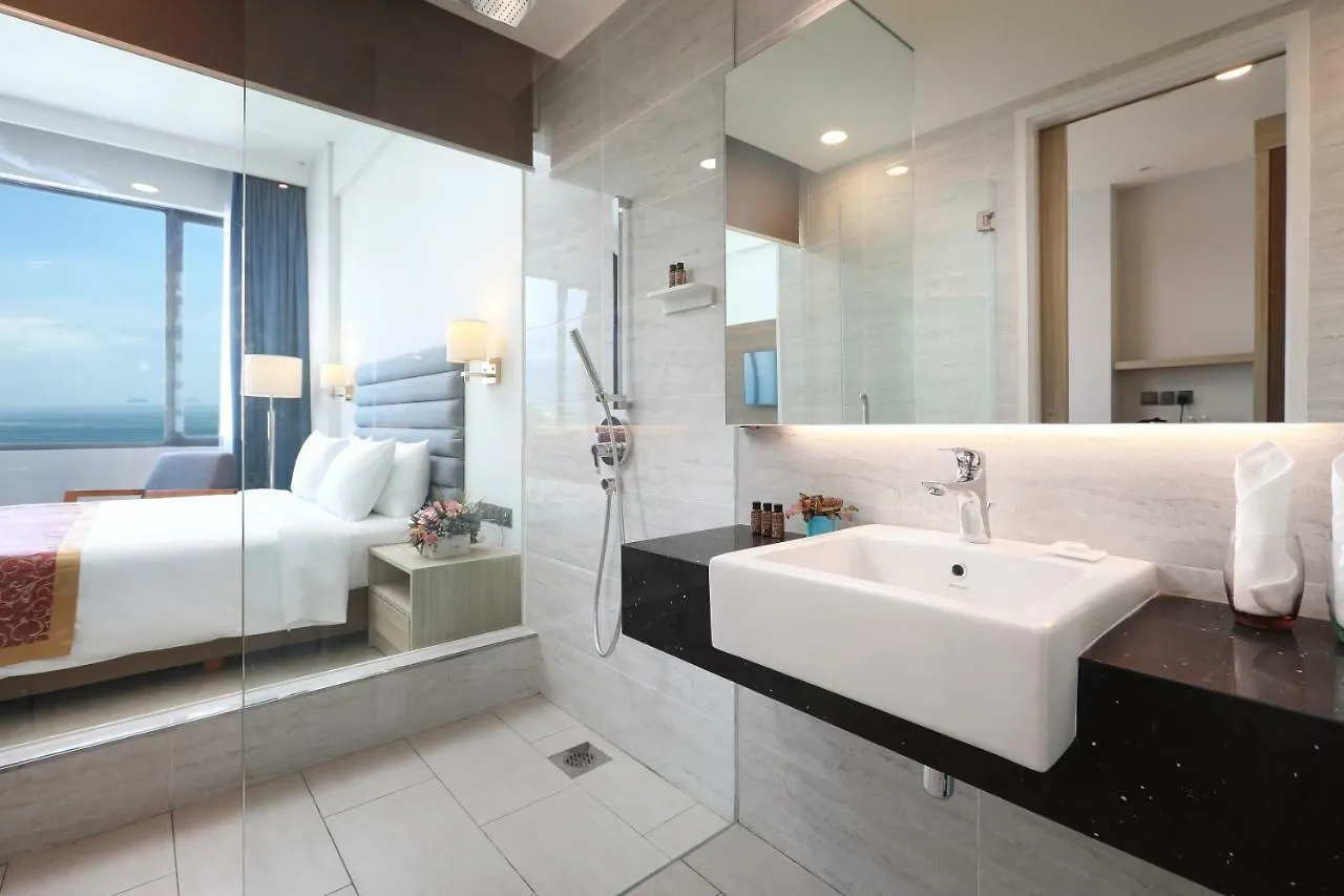 Hompton Hotel By The Beach George Town Malaysia